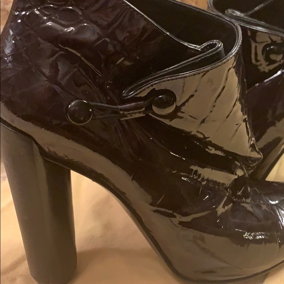 Louis Vuitton patent leather booties - Picture 4 of 6